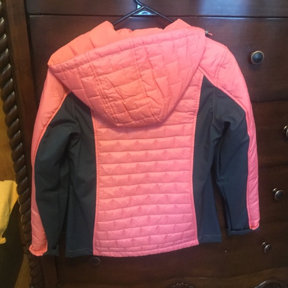 Free Tech Lightweight Puffer Jacket - Picture 3 of 3